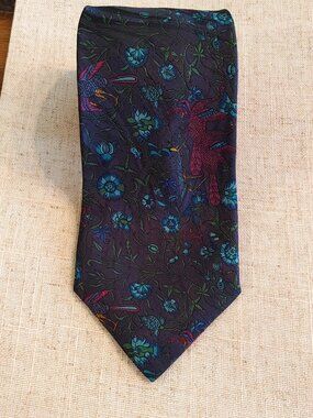 Vintage Nina Ricci Paris 100% Silk Botanical Floral Tie Made in France